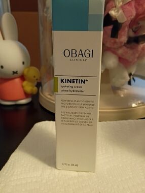 OBAGI KINETIN Hydrating Cream.
